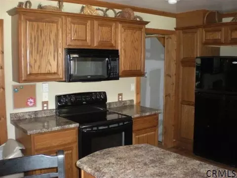 445 Van Antwerp Rd, Johnstown, NY 12095 photo 7