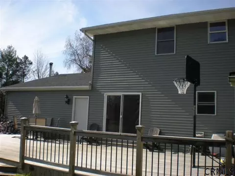445 Van Antwerp Rd, Johnstown, NY 12095 photo 4