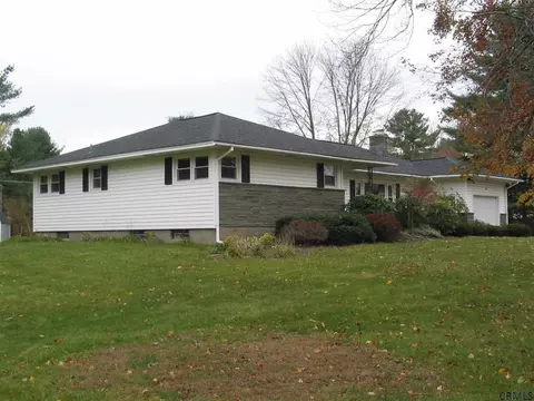 50 Hite Ct, Schenectady, NY 12303 photo 2