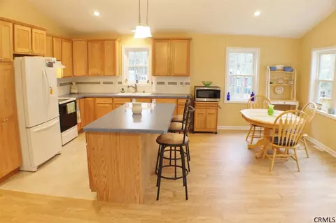 112 Loop Dr, Gloversville, NY 12078 photo 9