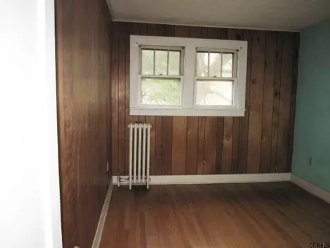 79 Spruce St, Schenectady, NY 12304 photo 18