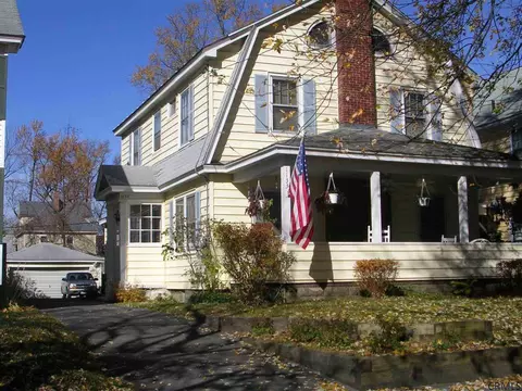 1133 Ardsley Rd, Schenectady, NY 12308 photo 1