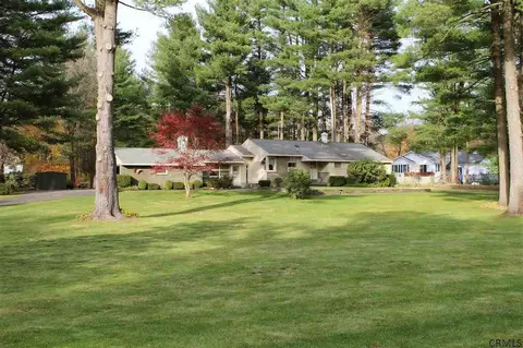7 Flint Dr, Delmar, NY 12054 photo 1