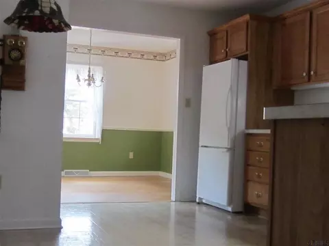 41 Royal Blvd, Delmar, NY 12054 photo 4