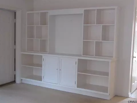 41 Royal Blvd, Delmar, NY 12054 photo 3