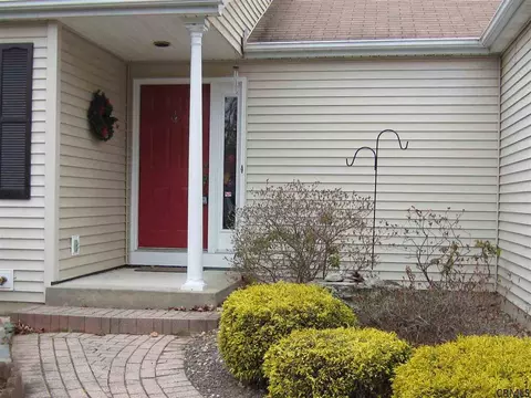 41 Royal Blvd, Delmar, NY 12054 photo 16