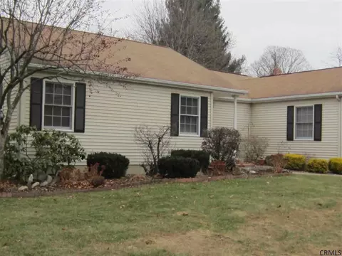 41 Royal Blvd, Delmar, NY 12054 photo 14