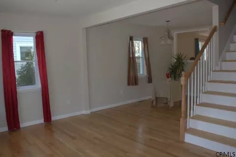 1016 Wallace Ave, Schenectady, NY 12306 photo 6