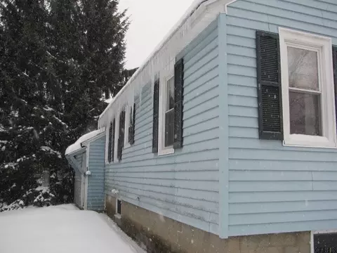 115 E Fourth Ave, Johnstown, NY 12095 photo 17