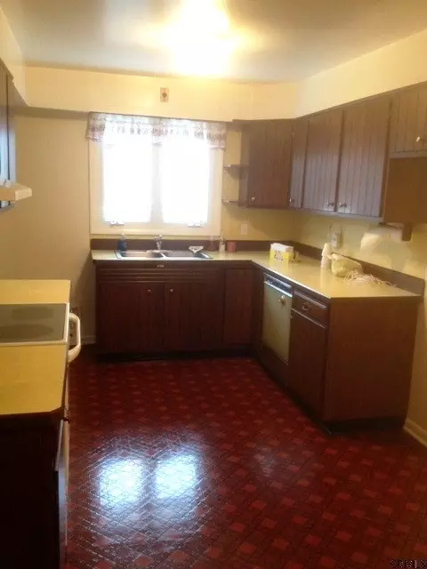 235 Ormond St, Albany, NY 12208 photo 2