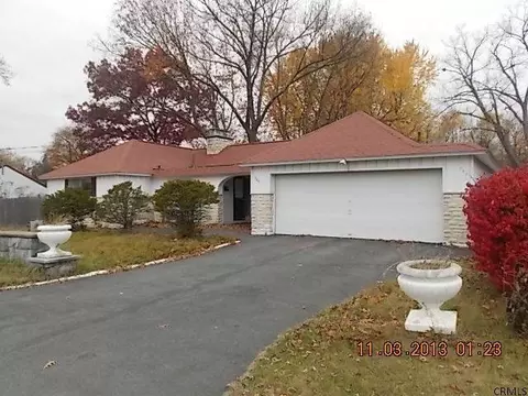 205 Park Ave, Schenectady, NY 12304 photo 2