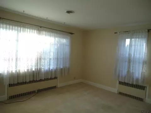 246 Ormond St, Albany, NY 12208 photo 3