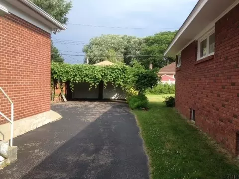 246 Ormond St, Albany, NY 12208 photo 9