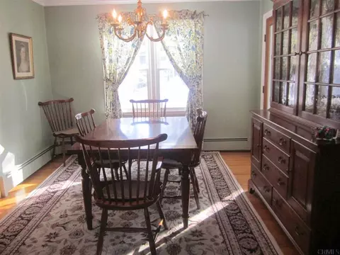 34 Wisconsin Ave, Delmar, NY 12054 photo 3