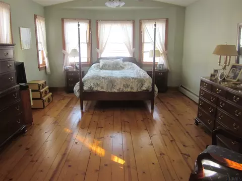 34 Wisconsin Ave, Delmar, NY 12054 photo 11
