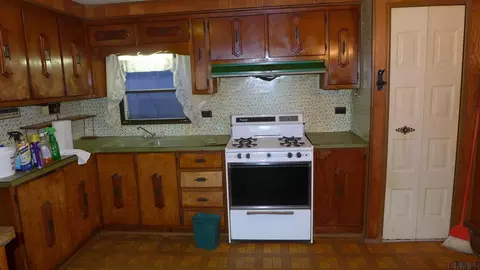 200 Heath Rd, Corinth, NY 12822 photo 4