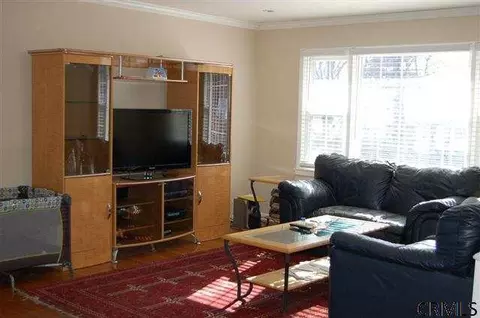 1207 Hendrickson Ave, Schenectady, NY 12308 photo 2