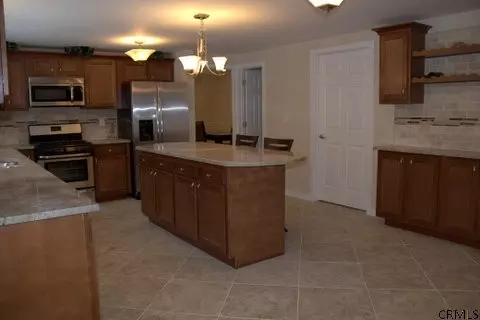 145 Spring Rd, Schenectady, NY 12302 photo 7