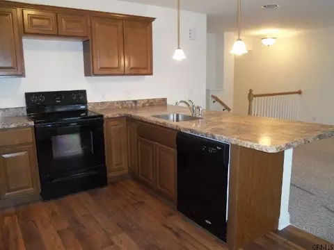 6 Ariana Ct, Delmar, NY 12054 photo 8