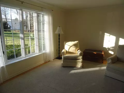 56 Daniel St, Slingerlands, NY 12159 photo 12