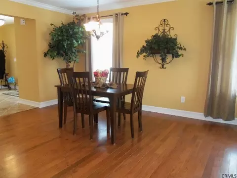 8 Ariana Ct, Delmar, NY 12054 photo 4