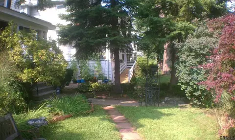 735 Hampton Ave, Schenectady, NY 12309 photo 6