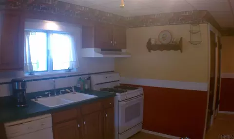 735 Hampton Ave, Schenectady, NY 12309 photo 15
