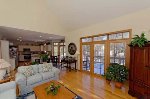 62 Mann Blvd, Clifton Park, NY 12065 photo 14