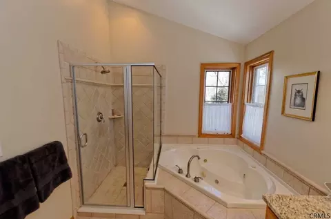 62 Mann Blvd, Clifton Park, NY 12065 photo 20