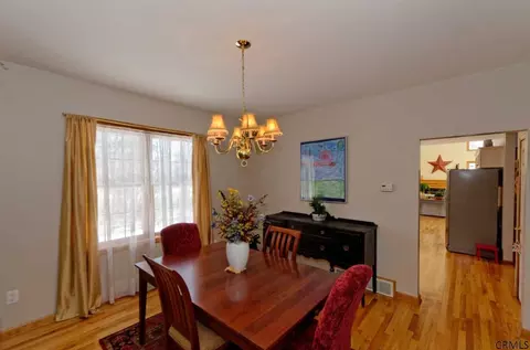 62 Mann Blvd, Clifton Park, NY 12065 photo 6