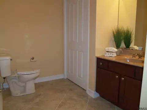 10 Ariana Ct, Delmar, NY 12054 photo 9