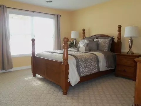 16 Ariana Ct, Delmar, NY 12054 photo 8