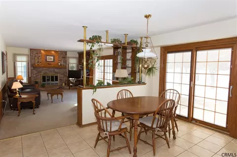 44 Middlesex Dr, Slingerlands, NY 12159 photo 7