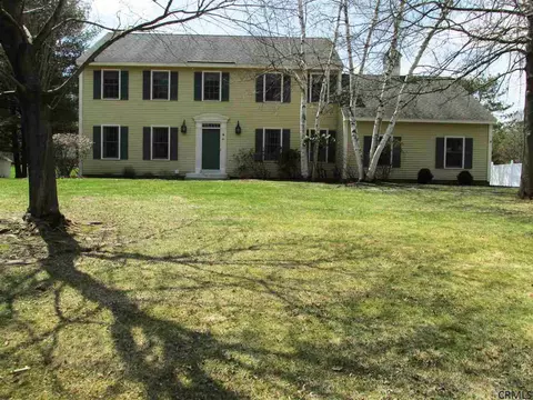 44 Middlesex Dr, Slingerlands, NY 12159 photo 1