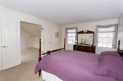 44 Middlesex Dr, Slingerlands, NY 12159 photo 14