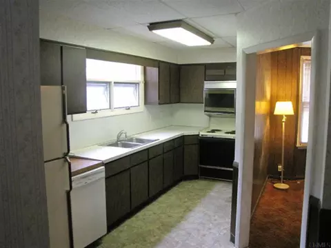 206 Rosa Rd, Schenectady, NY 12308 photo 8