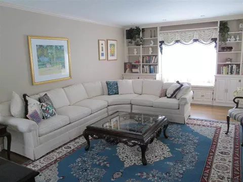 32 Tierney Dr, Delmar, NY 12054 photo 3
