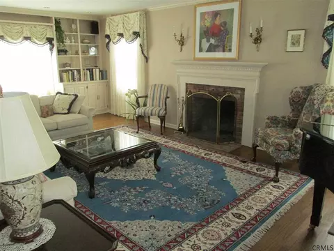 32 Tierney Dr, Delmar, NY 12054 photo 4