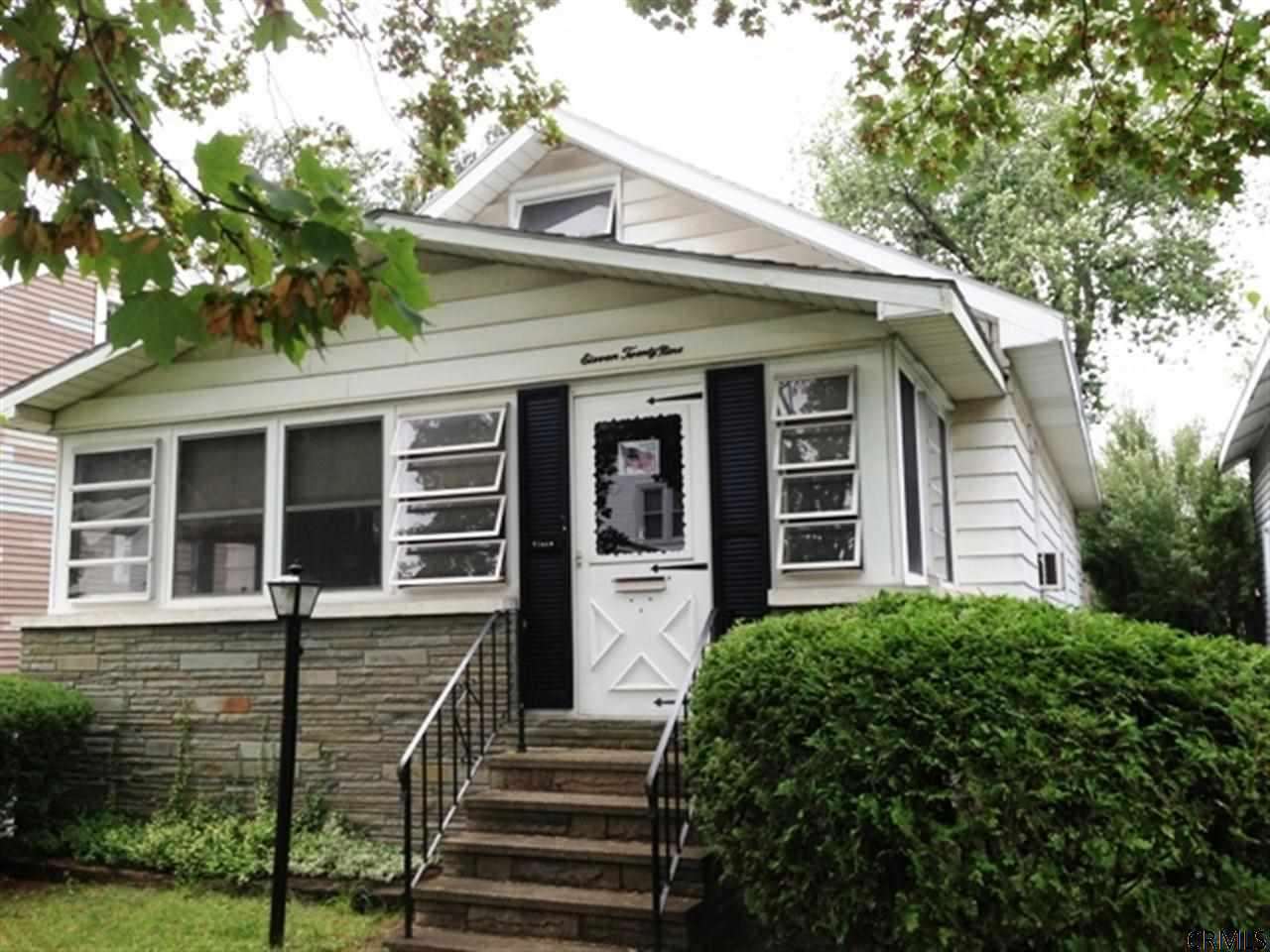 1129 Keyes Ave, Schenectady, NY 12309 photo 1