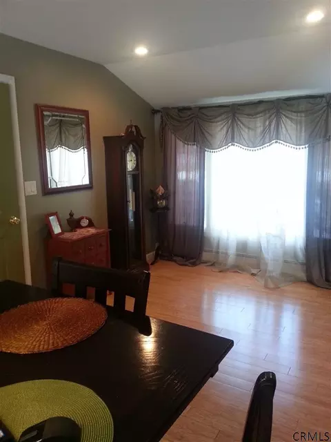 4 Flint Dr, Delmar, NY 12054 photo 3