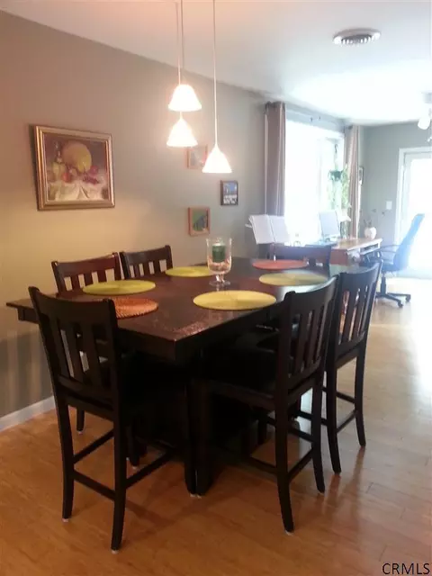 4 Flint Dr, Delmar, NY 12054 photo 9