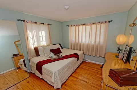 9 Greenock Rd, Delmar, NY 12054 photo 15