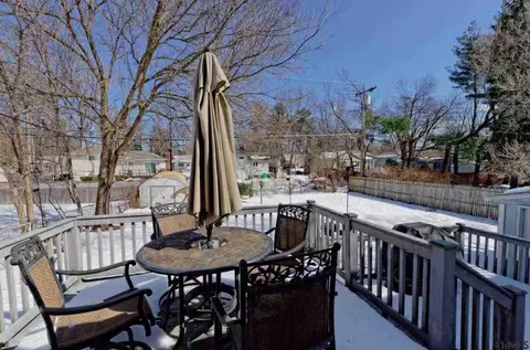 9 Greenock Rd, Delmar, NY 12054 photo 2