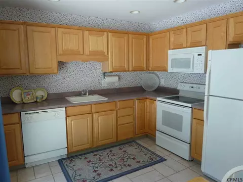 21 Devon Ct, Voorheesville, NY 12186 photo 5