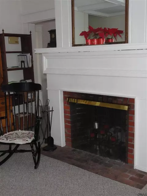 1037 Baker Ave, Schenectady, NY 12309 photo 5