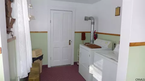 206 Walnut St, Corinth, NY 12822 photo 14
