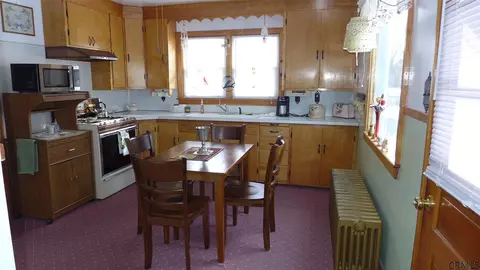 206 Walnut St, Corinth, NY 12822 photo 7