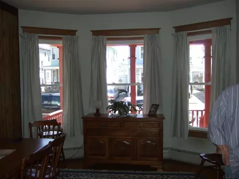 75 Snowden Ave, Schenectady, NY 12304 photo 8