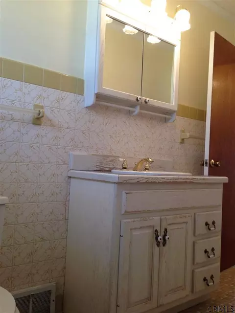 2 Wiggand Dr, Glenmont, NY 12077 photo 9