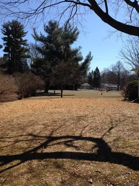 2 Wiggand Dr, Glenmont, NY 12077 photo 23